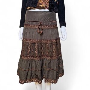 Brown Vintage A-Line Skirt with Embroidered Trim